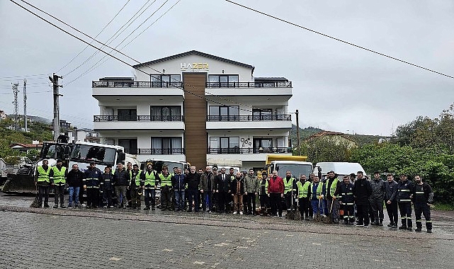 Gölcük’te Temizlik Seferberliği Cumhuriyet Mahallesi’nden Başladı- Kamu Çalışanı