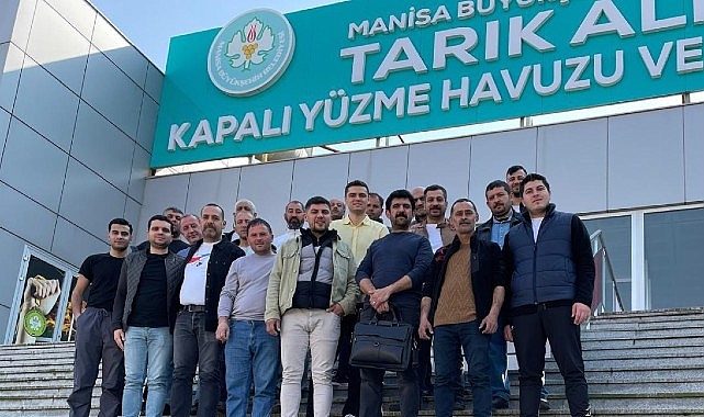 Hijyen ve güvenlik için havuz personeline eğitim- Kamu Çalışanı