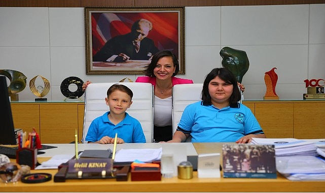 Karabağlar’da 23 Nisan Coşkusu- Kamu Çalışanı