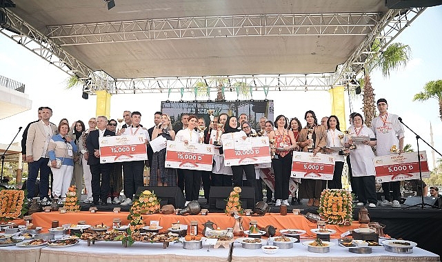 Karnavalın En “Leziz” Yarışmasında Büyük Rekabet Yaşandı- Kamu Çalışanı