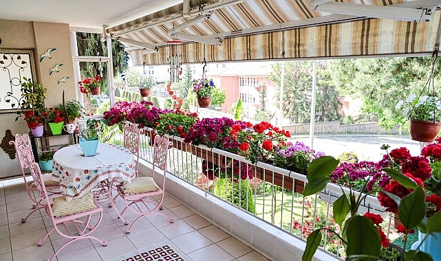 Karşıyaka’nın en güzel balkon ve bahçeleri seçiliyor!- Kamu Çalışanı