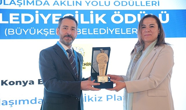 Konya Büyükşehir’in “Ulaşımda Dijital İkiz Platformu”na Belediyecilik Ödülü- Kamu Çalışanı