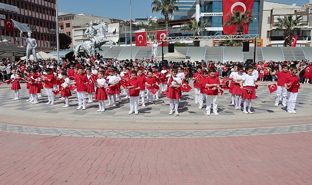 Menemen’de 23 Nisan coşkusu yaşandı- Kamu Çalışanı