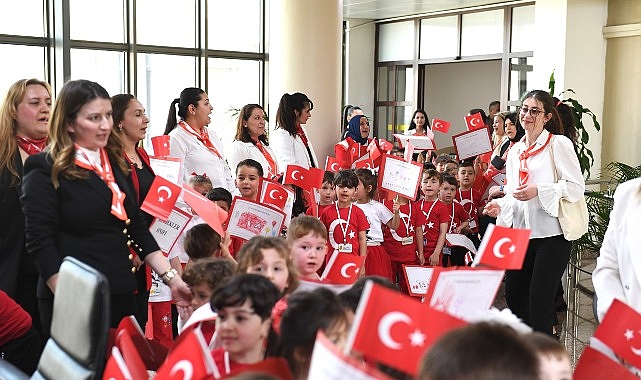 Minik öğrencilerden Başkan Aydın’a 23 Nisan ziyareti- Kamu Çalışanı