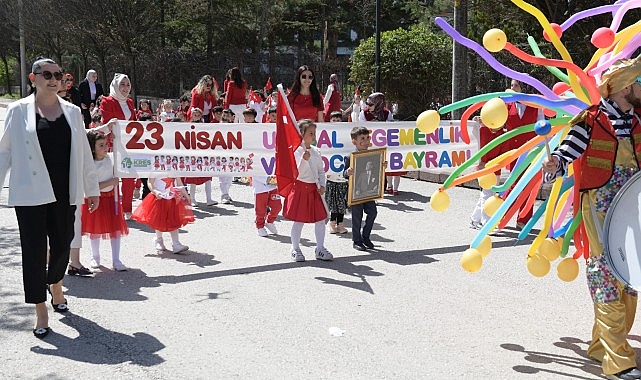 Miniklerin 23 Nisan Sevinci- Kamu Çalışanı