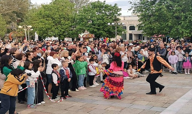 Nilüfer Belediyesi Halk Dansları Topluluğu Bulgaristan’da alkışları topladı- Kamu Çalışanı