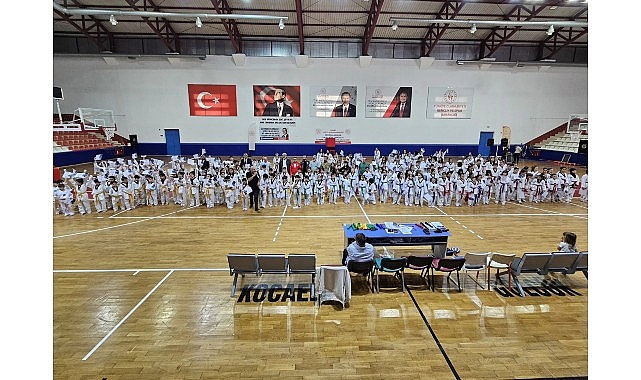 293 Gölcük Belediyespor Taekwondo Sporcusu Kuşak Atladı- Kamu Çalışanı