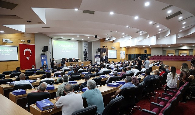 Başkan Muhittin Böcek çiftçilerle bir araya geldi- Kamu Çalışanı