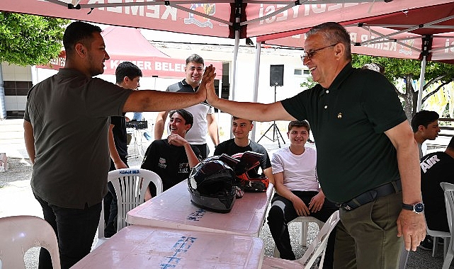 Başkan Topaloğlu, liselilerin kermesine katıldı- Kamu Çalışanı