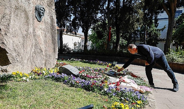 Başkan Tugay Zübeyde Hanım’ın anıt mezarını ziyaret etti- Kamu Çalışanı