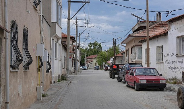 Burhaniye Belediyesi’nden kapsamlı yol seferberliği- Kamu Çalışanı