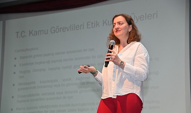 Büyükşehir’den Çalışanlarına ‘Kamusal Alanda Etik’ Eğitimi- Kamu Çalışanı