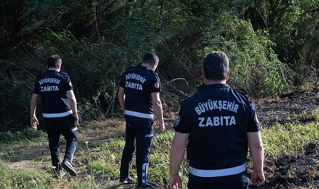 Büyükşehir’den Gediz Nehri’ni Kirletenlere Suçüstü- Kamu Çalışanı
