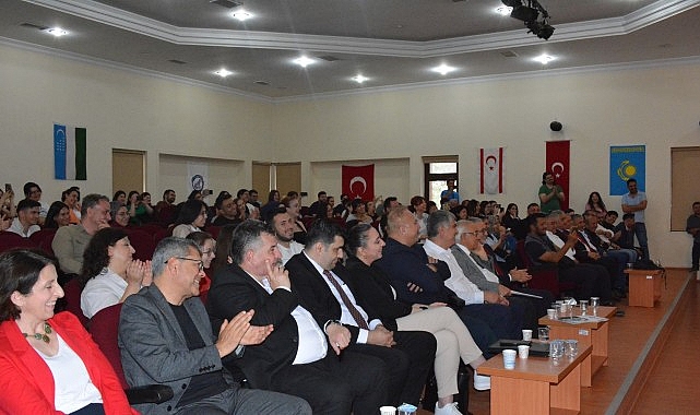 EÜ TDAE Kurucu Müdürü Prof. Dr. Türkmen’in 80. Yaşına İthafen “Âşıklık Geleneği Paneli” düzenlendi- Kamu Çalışanı