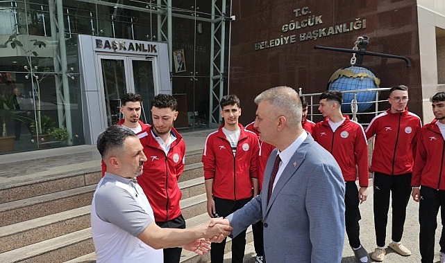 Gölcük Belediyespor Voleybol Takımı’nın hedefi Türkiye Şampiyonası- Kamu Çalışanı
