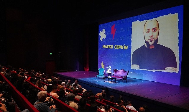 Hayko Cepkin: “Benim En Çok Hatırlamak İstediğim Halim Canlı Performansım”- Kamu Çalışanı