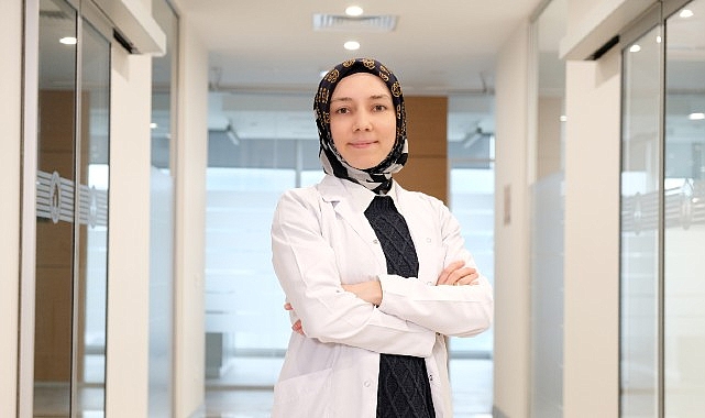 İmplant çevresinde oluşabilecek enfeksiyona dikkat!- Kamu Çalışanı