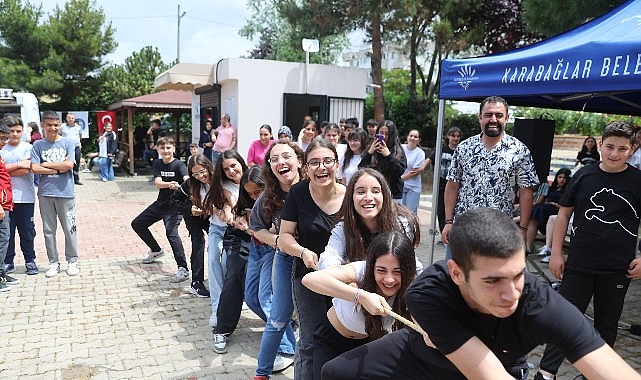 Karabağlar’da baharın coşkusu gençlerle buluştu- Kamu Çalışanı