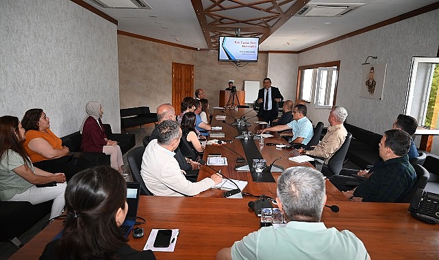 Kemer Belediyesi’nde halkla ilişkiler ve iletişim semineri- Kamu Çalışanı