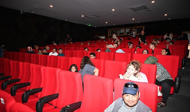 Kemer Belediyesi’nden Engelliler Haftası’na Özel Sinema Etkinliği- Kamu Çalışanı