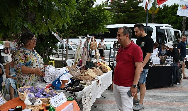 Kemer’de yılın ilk “Üreten ev hanımları kermesi” – Kamu Çalışanı