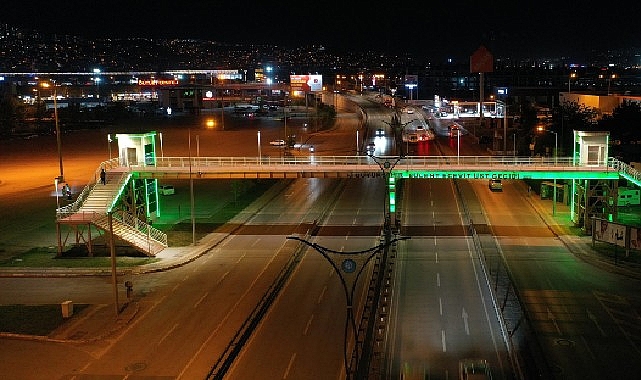 Kocaeli’nde üst geçitler yeşile büründü- Kamu Çalışanı