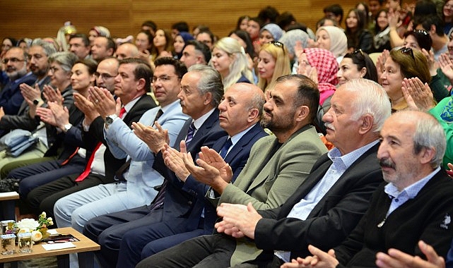 “Mikrofon 10’larda”da Genç Sesler Yeteneklerini Konuşturdu- Kamu Çalışanı