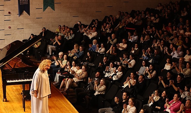 Nilüfer Senfoni Orkestrası ilk konserinde Gülsin Onay’ı ağırladı- Kamu Çalışanı