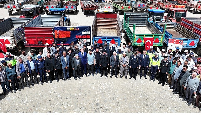 “Reflektör Tak, Görünür Ol” Projesi ile Çiftçilere 10 Bin Adet Reflektör Dağıtılacak- Kamu Çalışanı