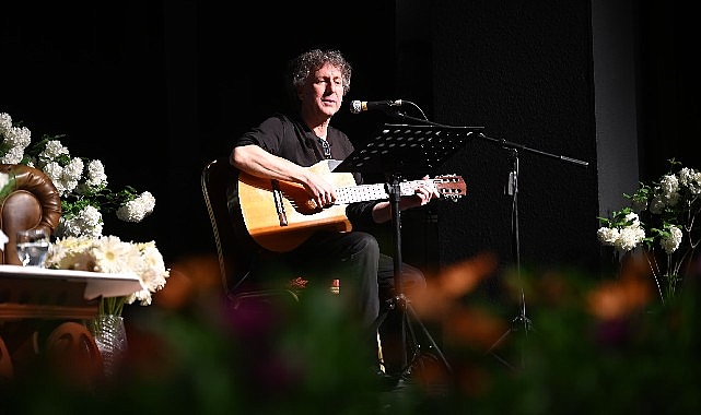 Salihli’de şiire açılan pencere yeniden aralandı. Salihli Şiir İkindileri 11 yıl aradan sonra 51. kez düzenlendi.- Kamu Çalışanı