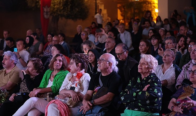 Sanathane’de müzik ziyafeti- Kamu Çalışanı