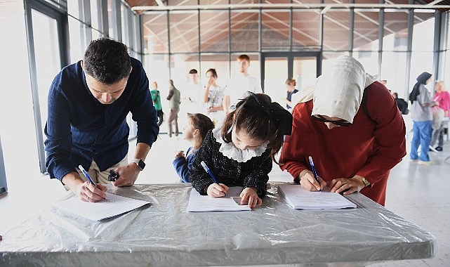 Tarihi koşuya katılacak sporseverler numaralarını aldı- Kamu Çalışanı