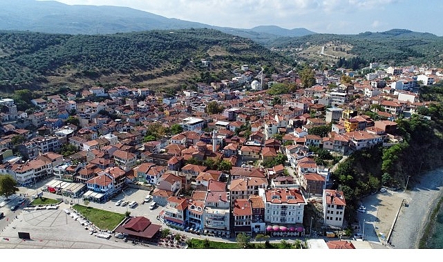 Tirilye’de Zeytin Çiçeği Festivali Coşkusu- Kamu Çalışanı