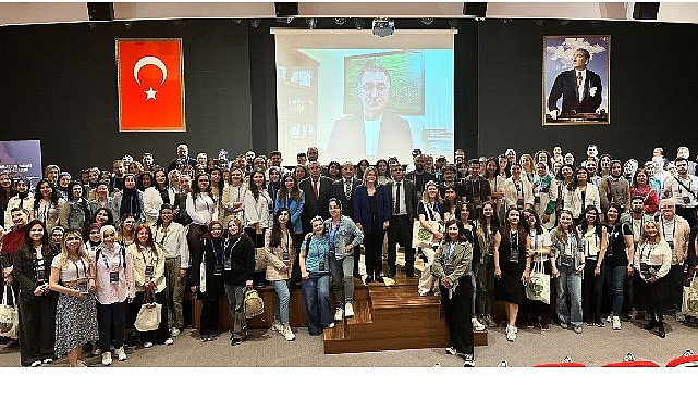 Uzmanından Sosyal Medya Uyarısı: Normal Duygu Döngüsünü Bozuyor- Kamu Çalışanı