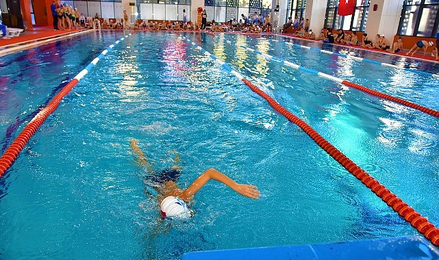 Aliağa’da Yaz Dönemi Yüzme Kursları Başlıyor- Kamu Çalışanı