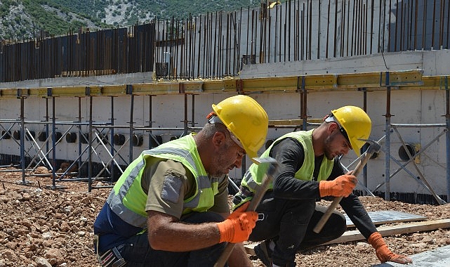 Antalya’nın Su Altyapısına 1 Milyar 250 Milyon TL’lik Dev Yatırım- Kamu Çalışanı