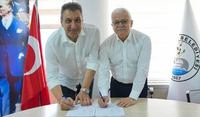 Aslan Yol Burhaniye Belediyespor’da Başantrenör Mustafa Seçerlioğlu dönemi başladı- Kamu Çalışanı
