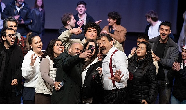 Ayvalık Amfitiyatrosu Sezonu İki Muhteşem Oyunla Açıyor- Kamu Çalışanı