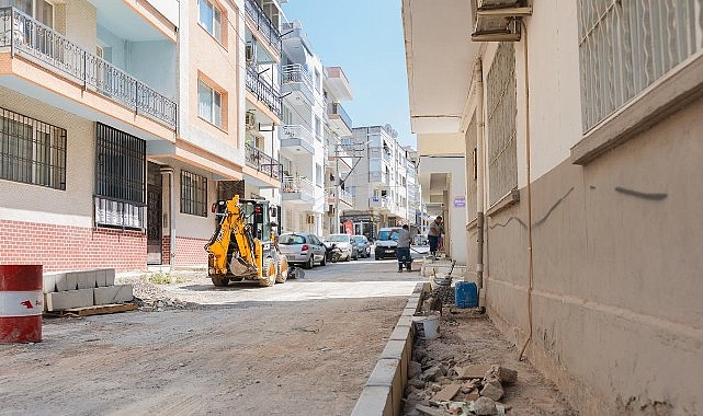 Balçova’da park yenileme ve çevre düzenleme mesaisi- Kamu Çalışanı
