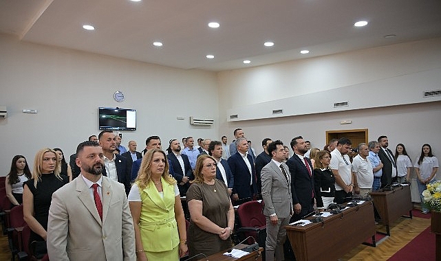 Başkan Şadi Özdemir Peja’nın Kurtuluş Günü törenlerine katıldı- Kamu Çalışanı