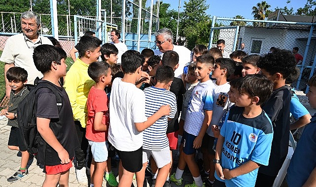 Başkan Topaloğlu’ndan futbolculara mangal- Kamu Çalışanı