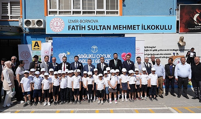 Bornova’da “Sağlıklı Çocuk, Sağlıklı Gelecek” Programı Yoğun Katılımla Gerçekleştirildi- Kamu Çalışanı