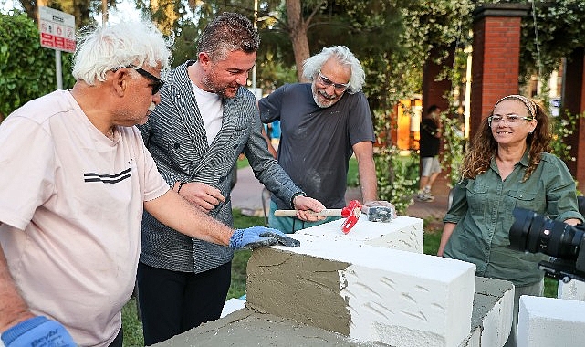Buca Belediyesi’nden Edip Akbayram’a vefa- Kamu Çalışanı