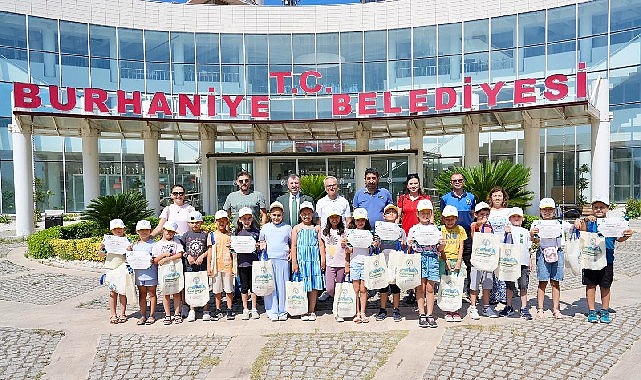 Burhaniye’de çevreye duyarlı öğrenciler ödüllendirildi- Kamu Çalışanı