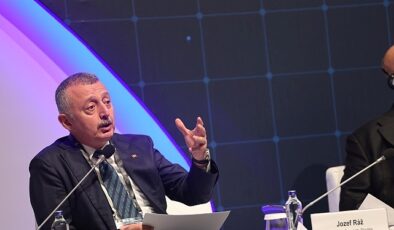 Büyükakın, Küresel Ulaştırma Koridorları Forumu’na katıldı; “Şehirleri biz yönetmezsek lojistik bizi yönetir”- Kamu Çalışanı