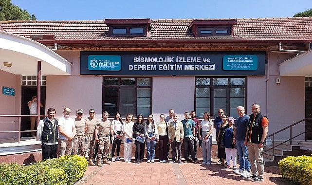 Büyükşehir’den emniyet personeline deprem eğitimi- Kamu Çalışanı