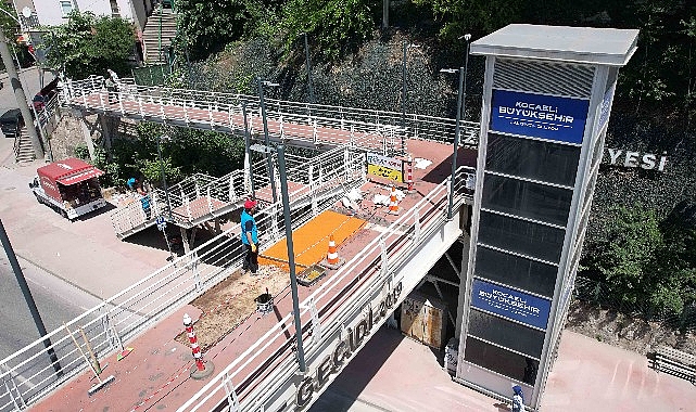 Büyükşehir’den üst geçitlere hassas dokunuş- Kamu Çalışanı