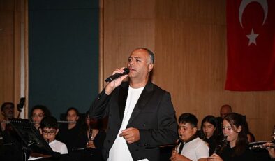 Dev orkestradan “Bir nota bir umut” konseri – Kamu Çalışanı