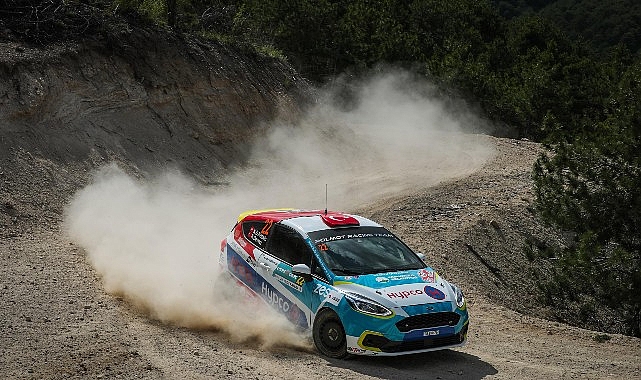 Dünyadaki ilk ve tek engelli kadın ralli pilotundan çifte podyum- Kamu Çalışanı