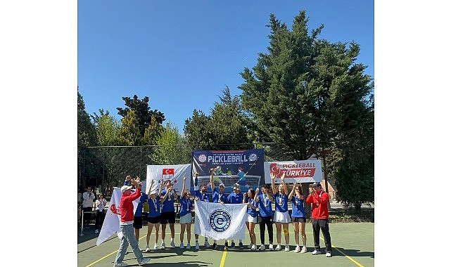 Ege Üniversitesi Pickleball Takımı Türkiye şampiyonu oldu- Kamu Çalışanı